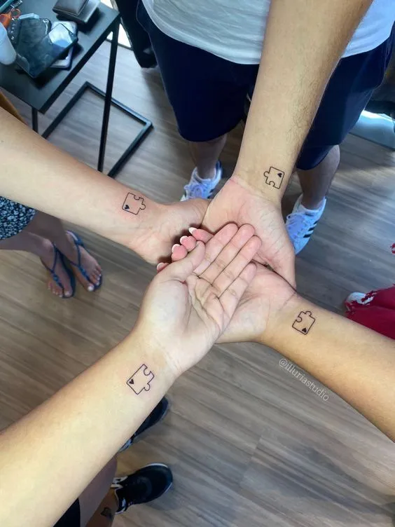 Top 300+ hình xăm nhóm ý nghĩa, đoàn kết và yêu thương - Genztattoo