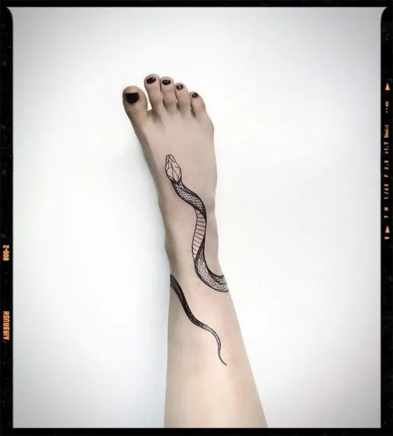 150 hình xăm mini ở chân độc đáo cho nam và nữ - Genztattoo