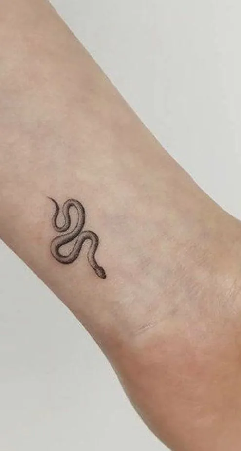 150 hình xăm mini ở chân độc đáo cho nam và nữ - Genztattoo