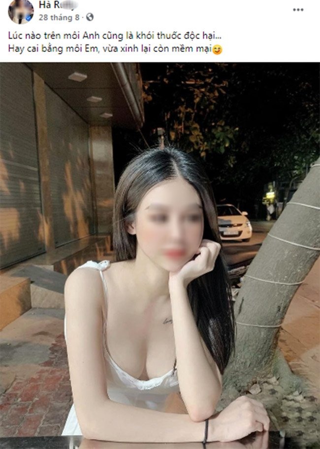 Những hotgirl đăng toàn ảnh gái lạ hở bạo, khoe ngực ngồn ngộn kèm lời ong bướm 'ẩn ý'