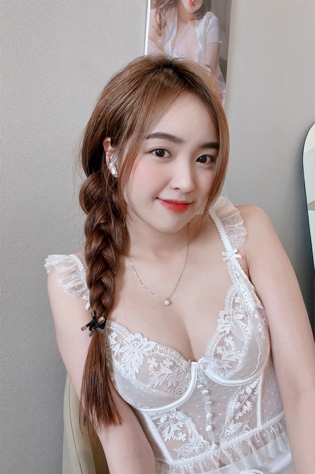 Top 100+ Lê Phương Anh Bikini Cực Hấp Dẫn Sexy Và Nóng Bỏng