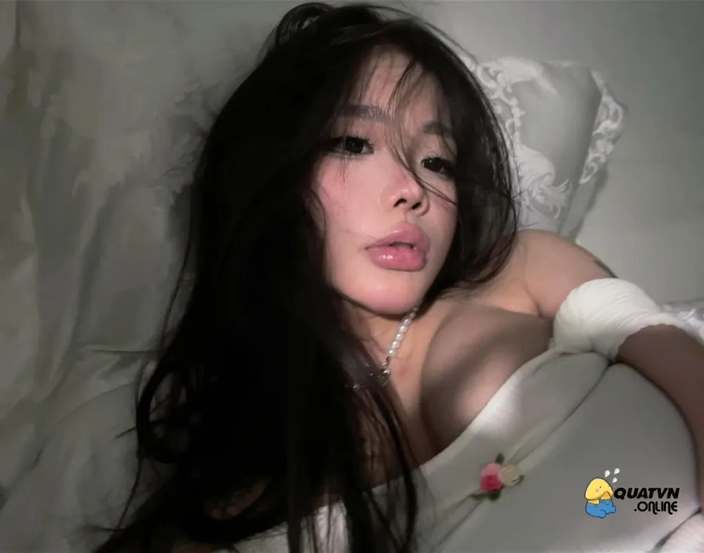 Top 99+ Ảnh Khúc Thị Hương Onlyfans show hàng vú to nảy nở ngọt ngào