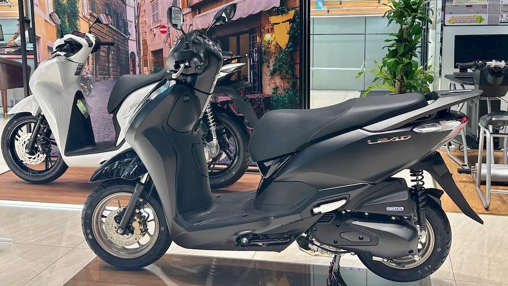 Giá xe Honda Lead 2025 mới nhất tháng 10/2024